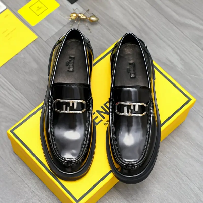 fendi cuir chaussures pour homme s_1220971